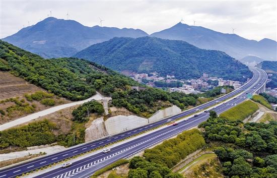 新年可走7条新高速避堵(广东)